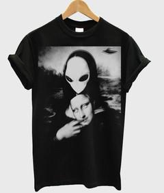alien monalisa T-shirt