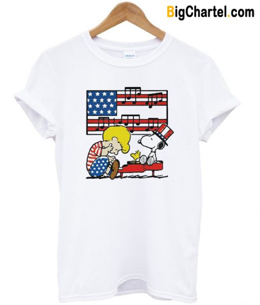 Schroeder Playing Piano Woodstock and Snoopy 4th of July T-Shirt-Si