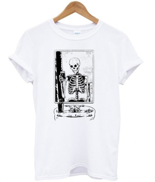 SKELFIE Skeleton taking a Selfie T-Shirt PU27