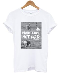 Make Love Not War Woodstock T-Shirt AA